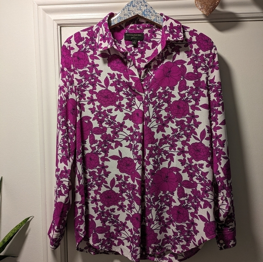 Banana Republic Floral Blouse Purple White Long Sleeve Lightweight Top Size S